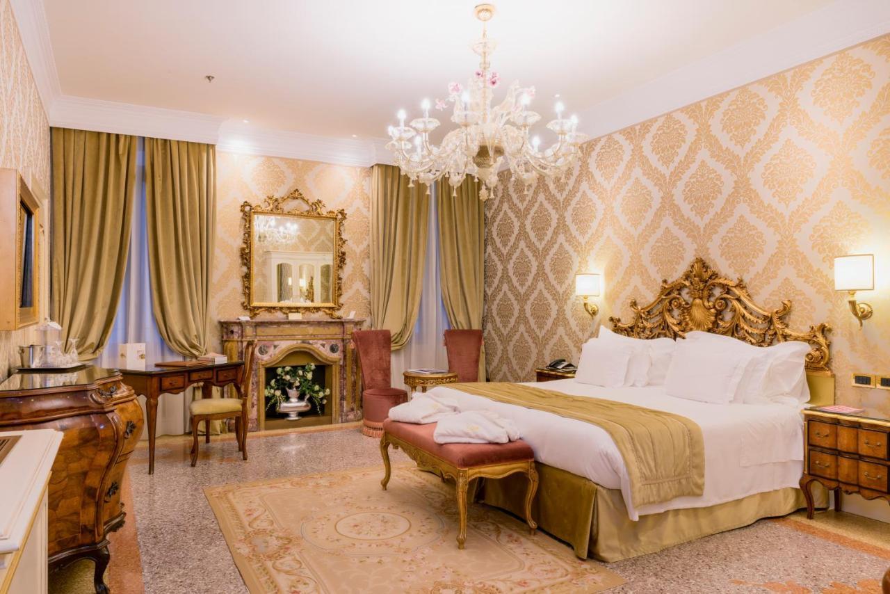 Hotel Ai Reali - Small Luxury Hotels Of The World Венеция Экстерьер фото